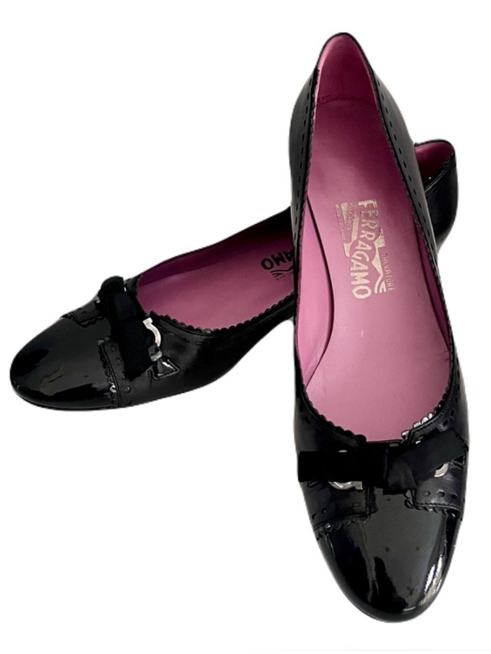 Salvatore Ferragamo Black Leather Cap Toe Gancini Spectator Flats, Size 8.5AA